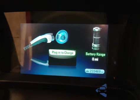 2014 Chevrolet Volt из США, поврежденный, VIN 1G1RB6E4XEU150769